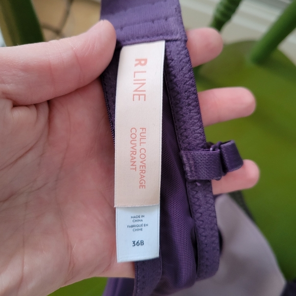 Full Coverage Laced Bra - Picture 3 of 3